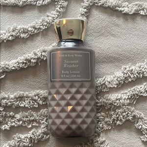 Bath & Body Works Sweater Weather Body Lotion